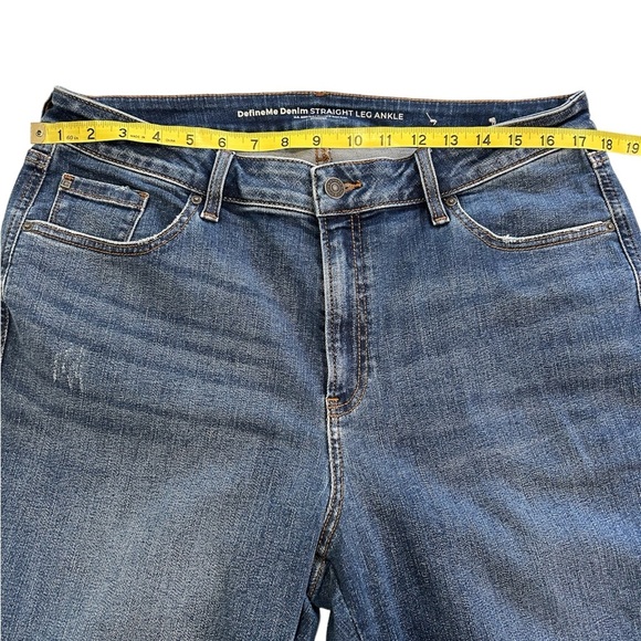 DEFINE ME DENIM STRAIGHT LEG ANKLE JEANS, 2.5R (US 14) - Picture 3 of 6